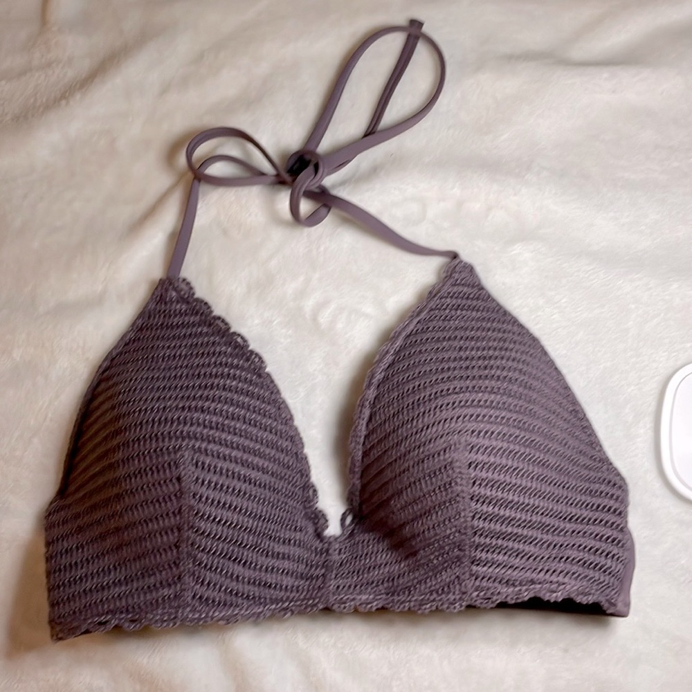 Shade & Shore Crochet Plum Bikini Halter Top Size 34C - Picture 2 of 7
